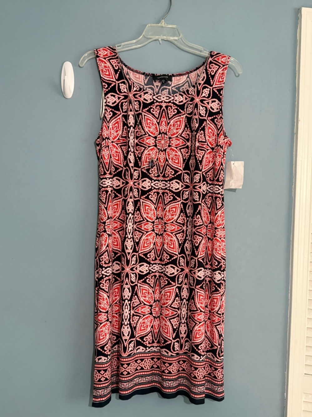 R&M Richards Black and Pink Sleeveless Midi Dress with Geometric Floral Pattern.